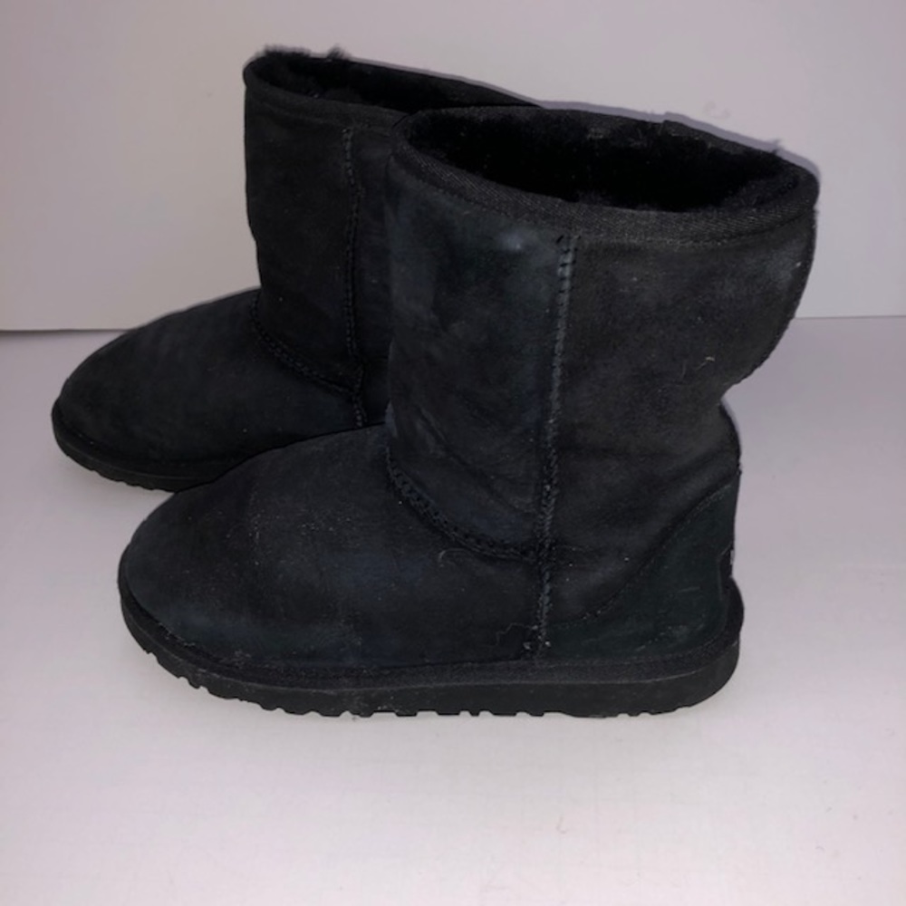 Winter snow ski Black Uggs Size 4